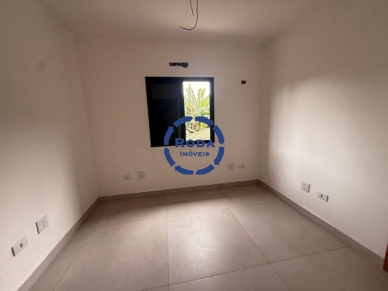 Sobrado à venda no Estuário: QUARTO 1