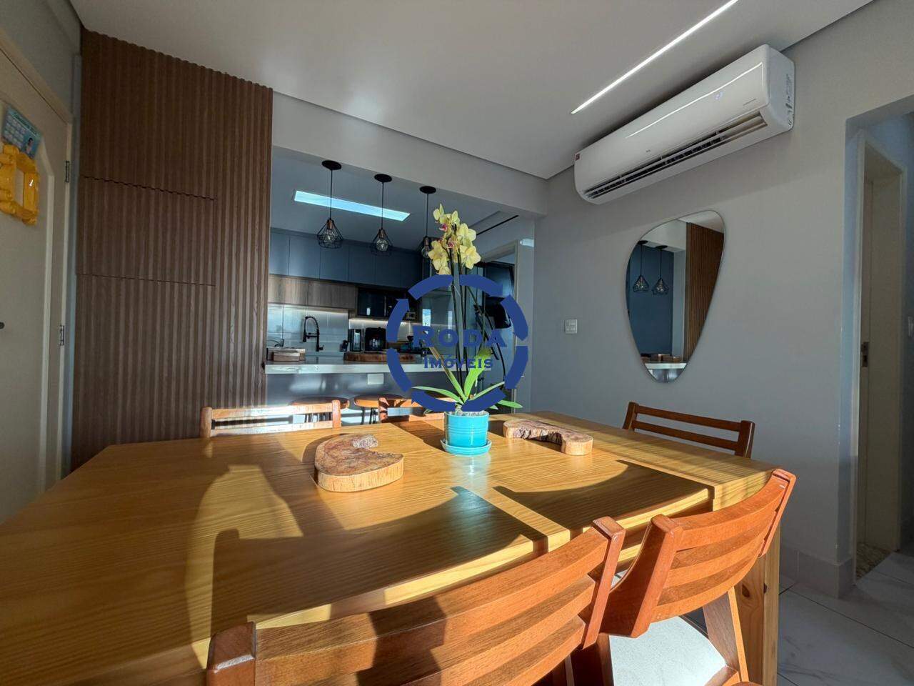 Apartamento à venda no Embaré: