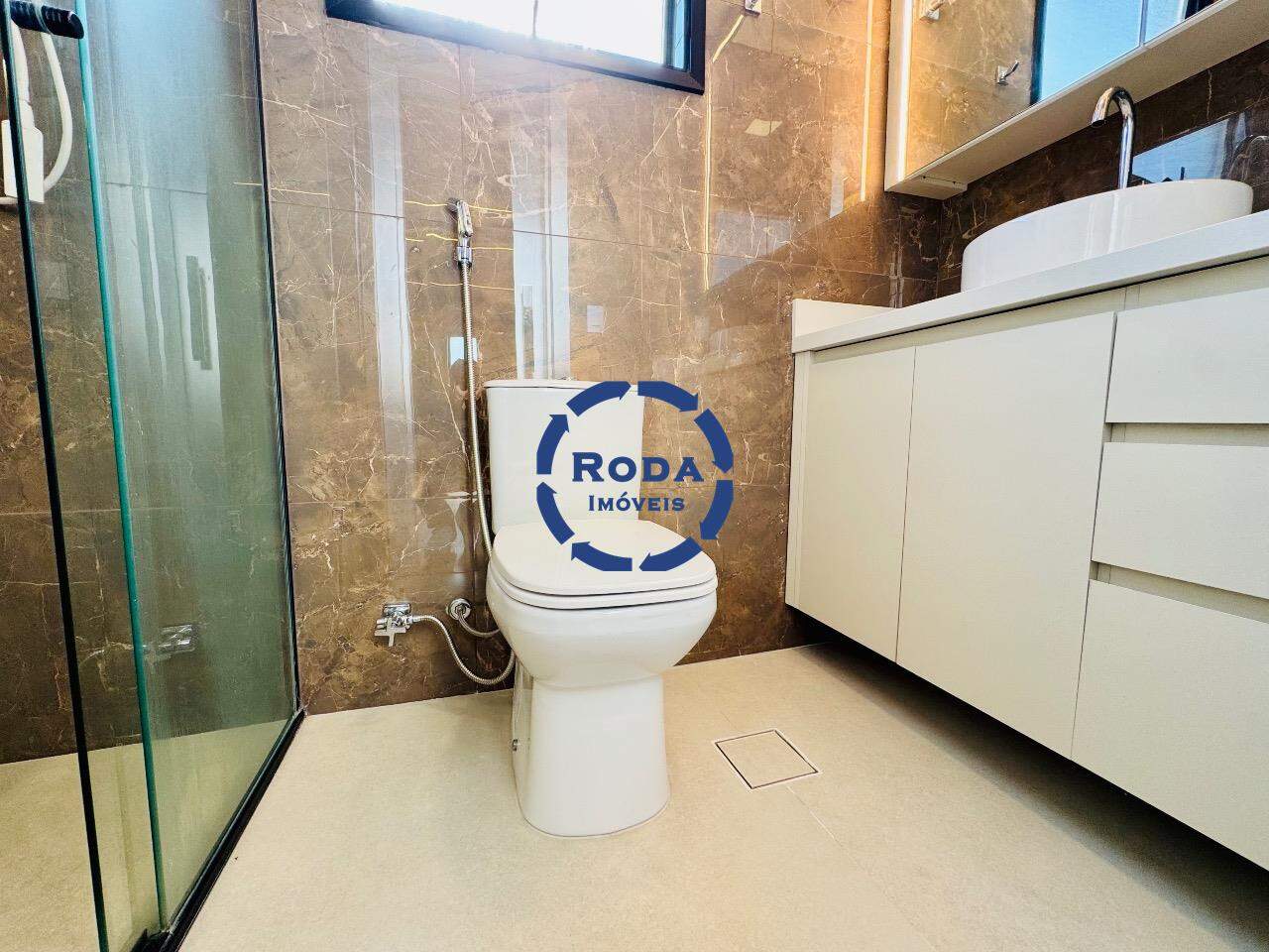 Apartamento à venda no Boqueirão: banheiro da suite