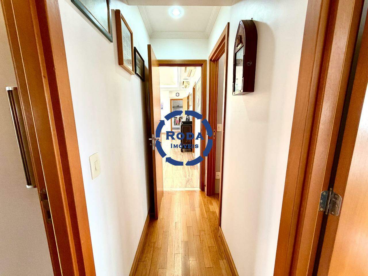 Apartamento à venda no Embaré: