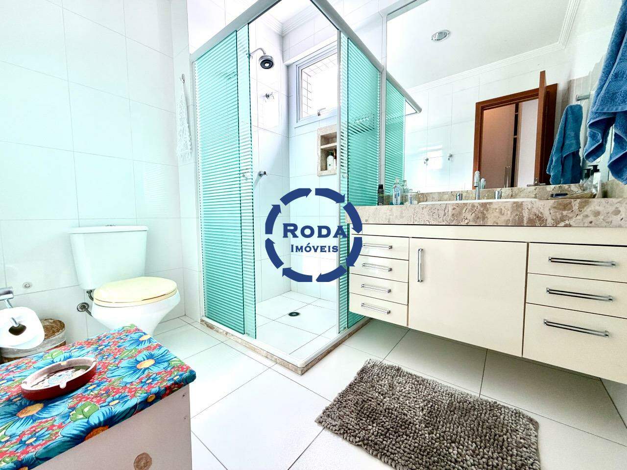 Apartamento à venda no Embaré:
