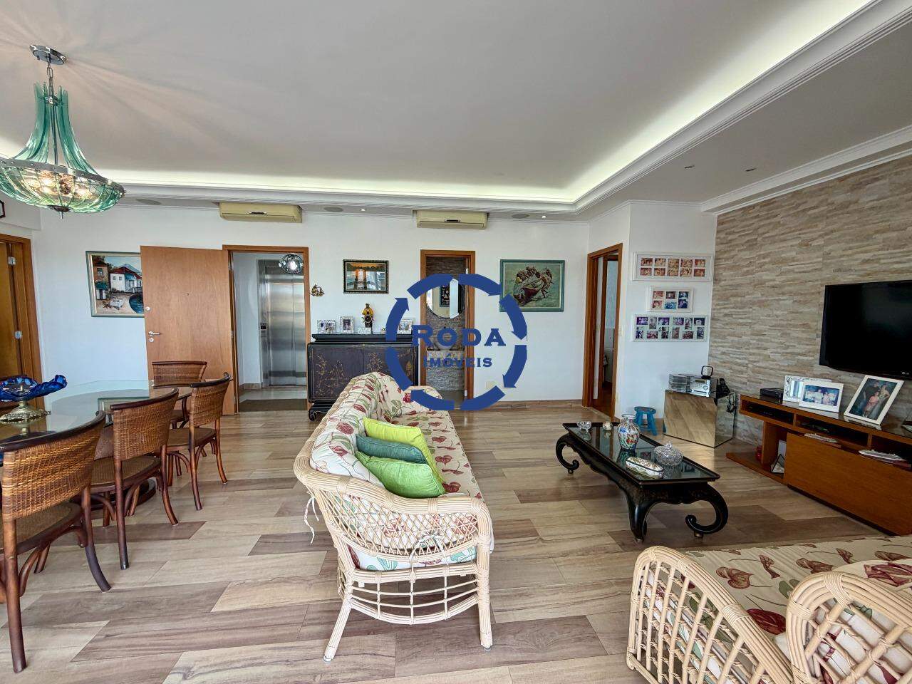 Apartamento à venda no Embaré: 