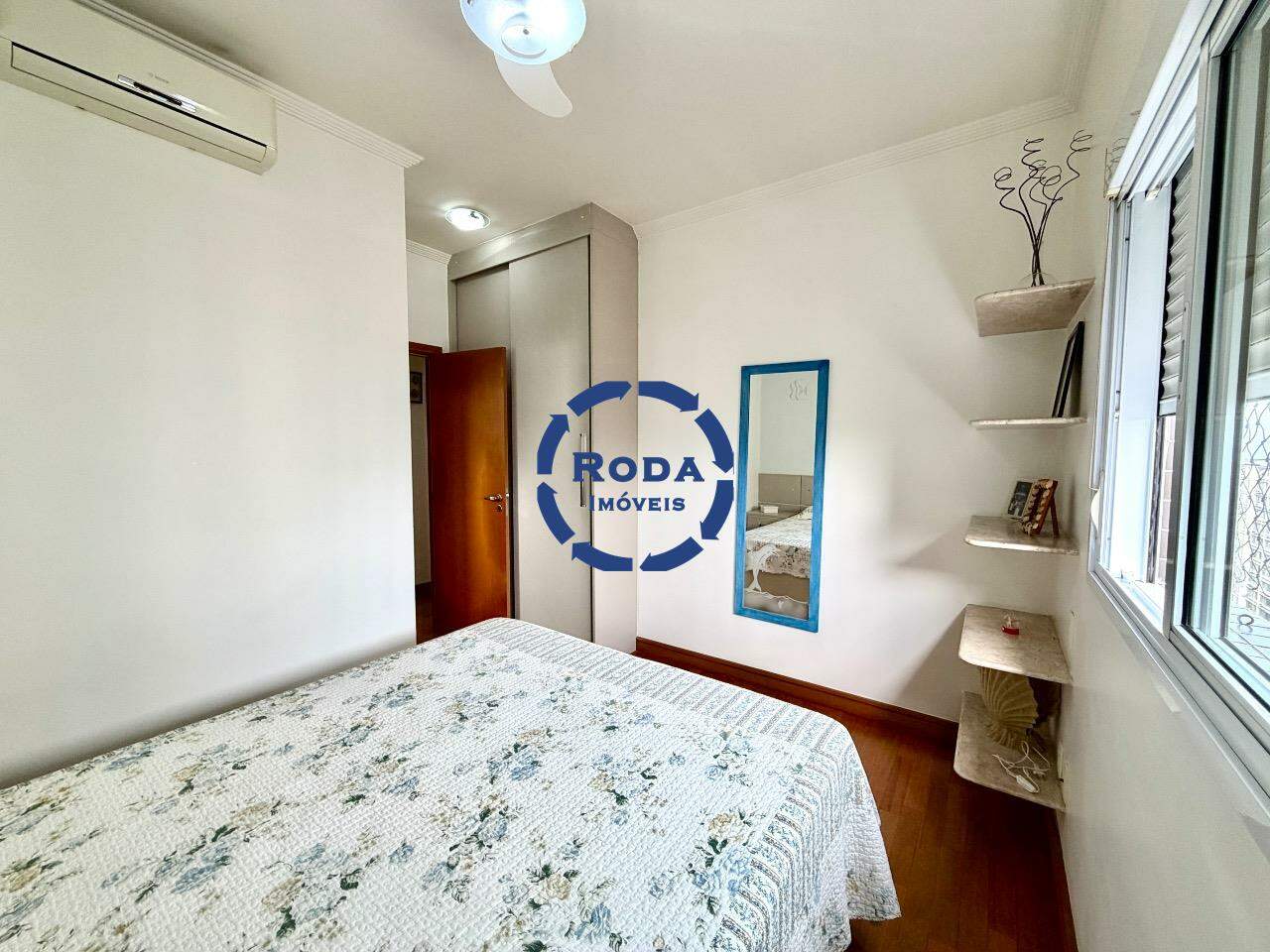 Apartamento à venda no Embaré: