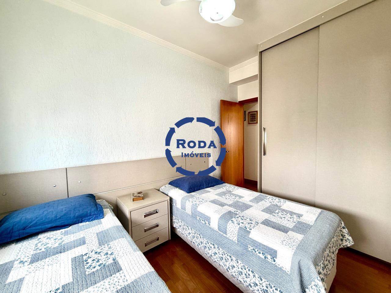 Apartamento à venda no Embaré: