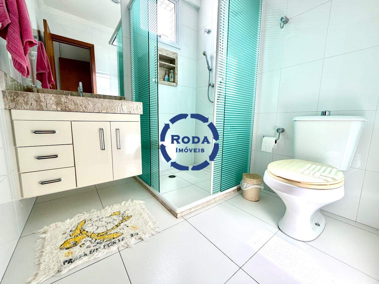 Apartamento à venda no Embaré: