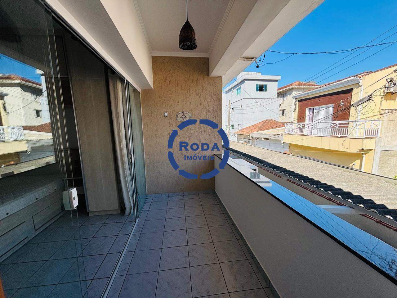 Casa de Condomínio à venda no Embaré: 