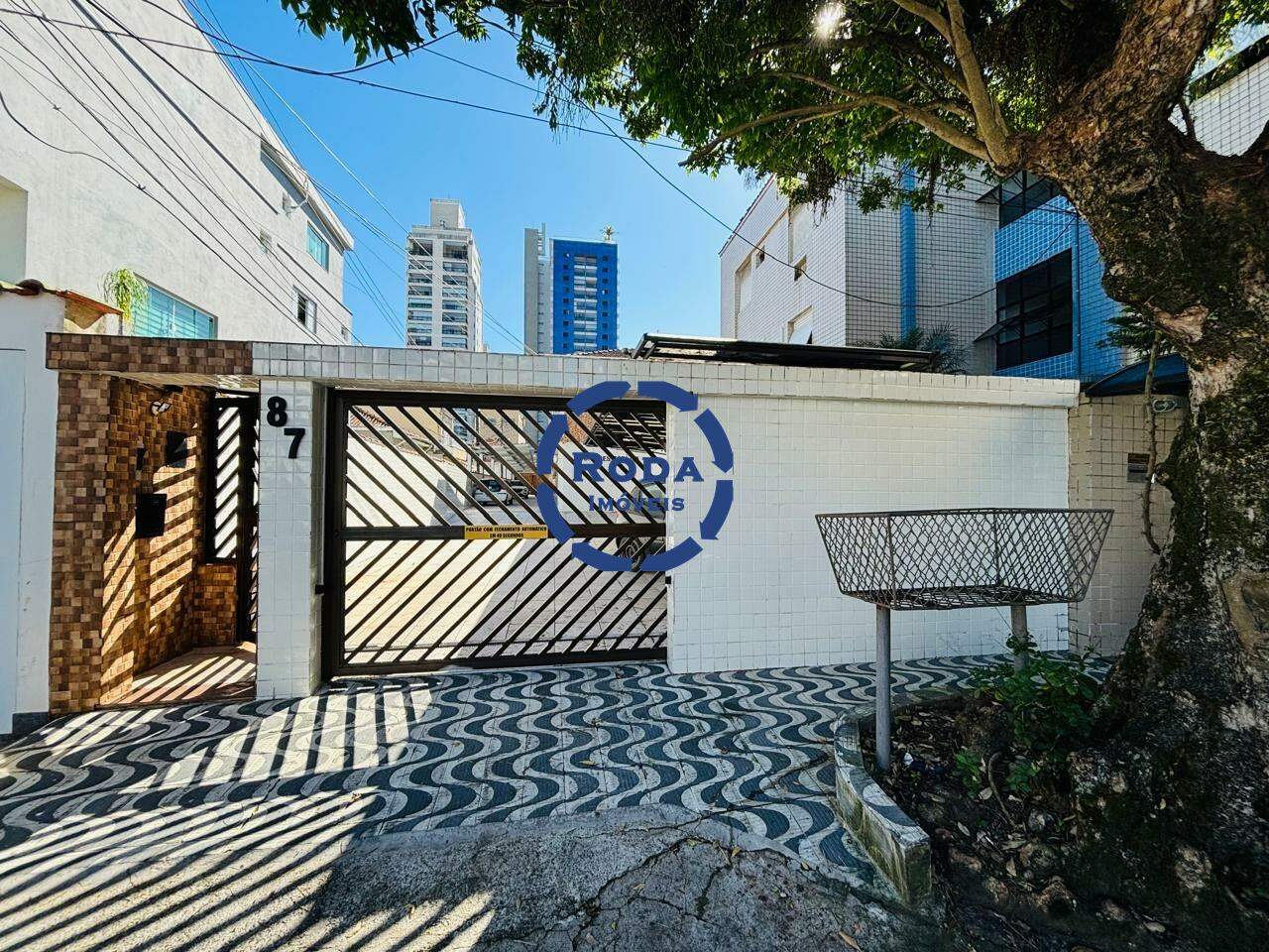 Casa de Condomínio à venda no Embaré: 