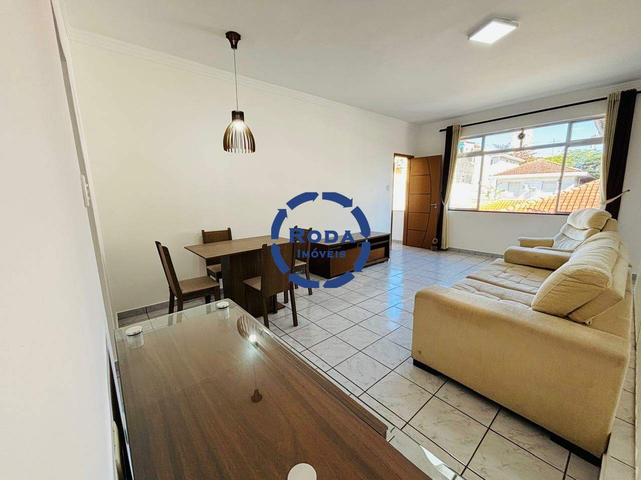 Casa de Condomínio à venda no Embaré: 