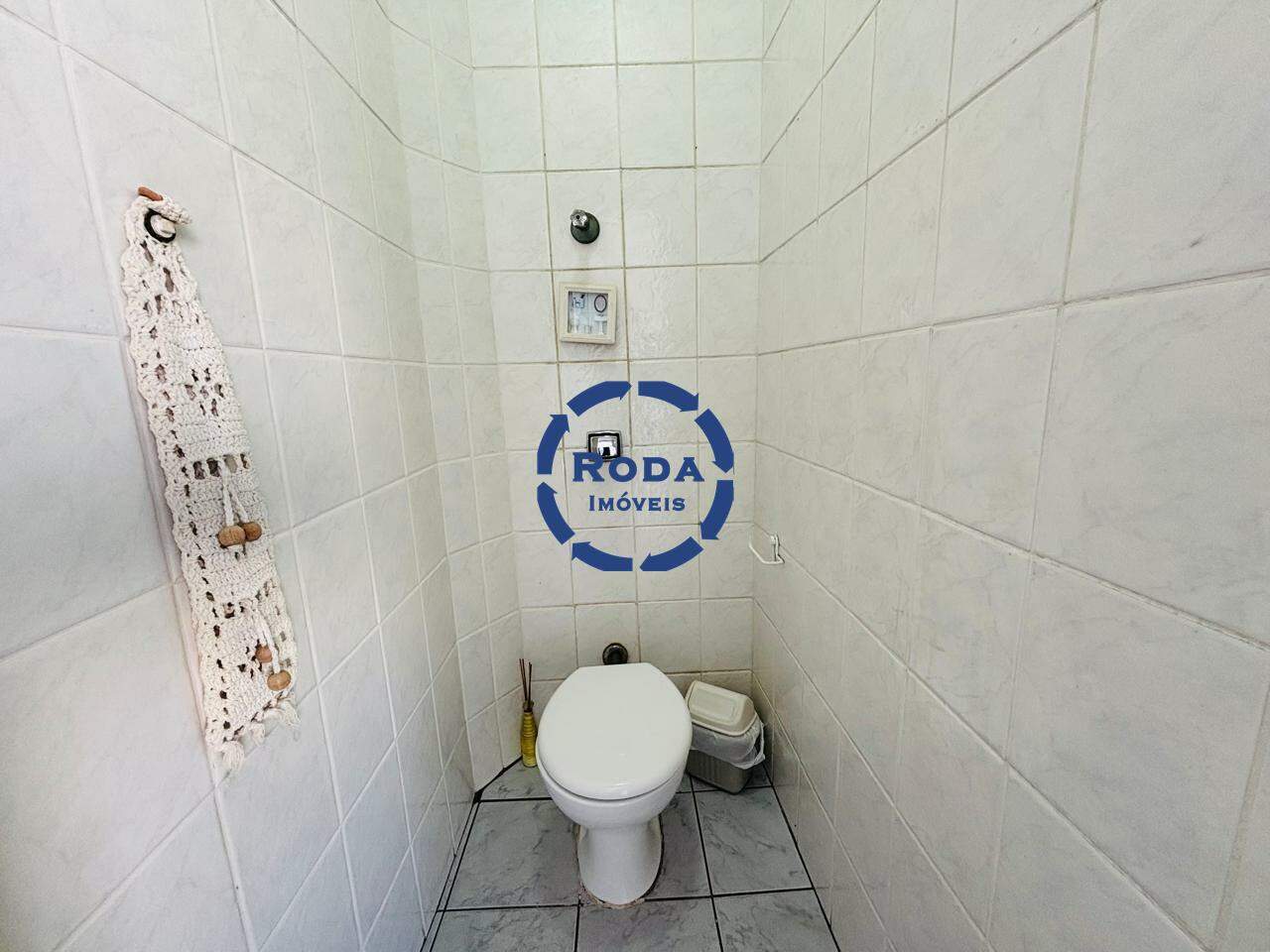 Casa de Condomínio à venda no Embaré: 