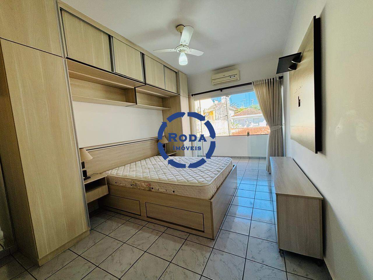 Casa de Condomínio à venda no Embaré: 
