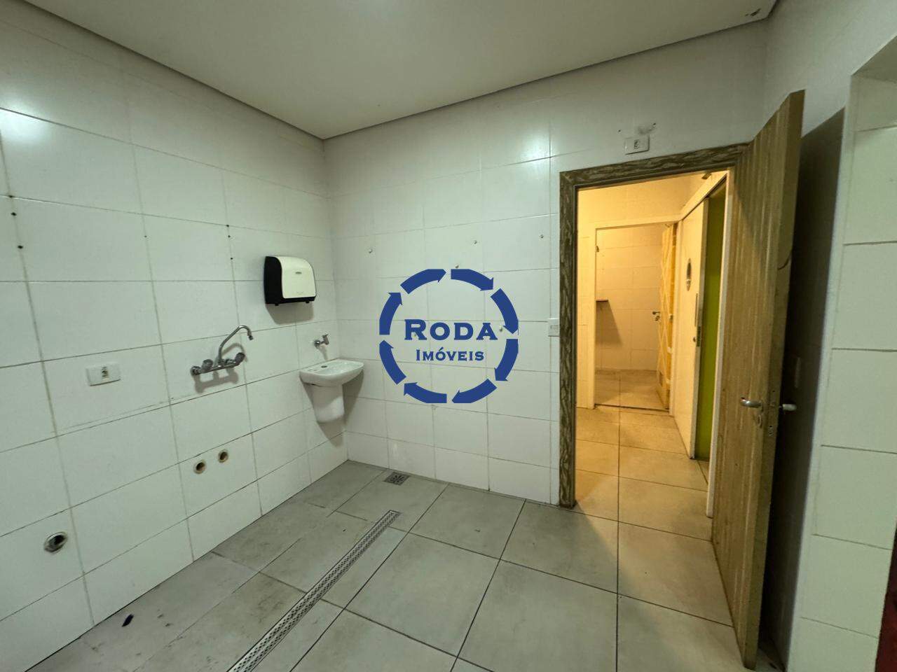 Loja para aluguel no Vila Mathias: 