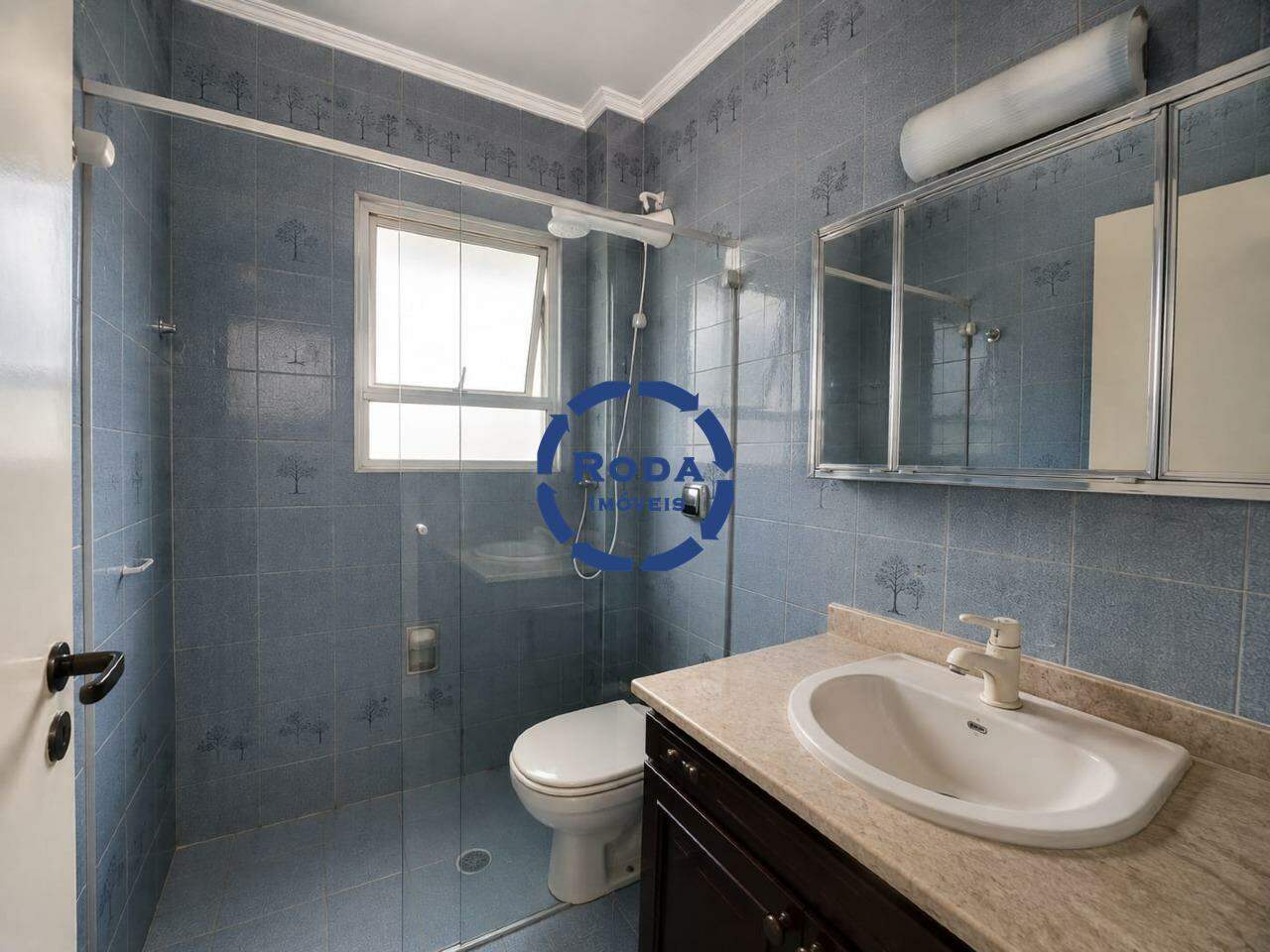 Apartamento à venda no José Menino: banheiro social
