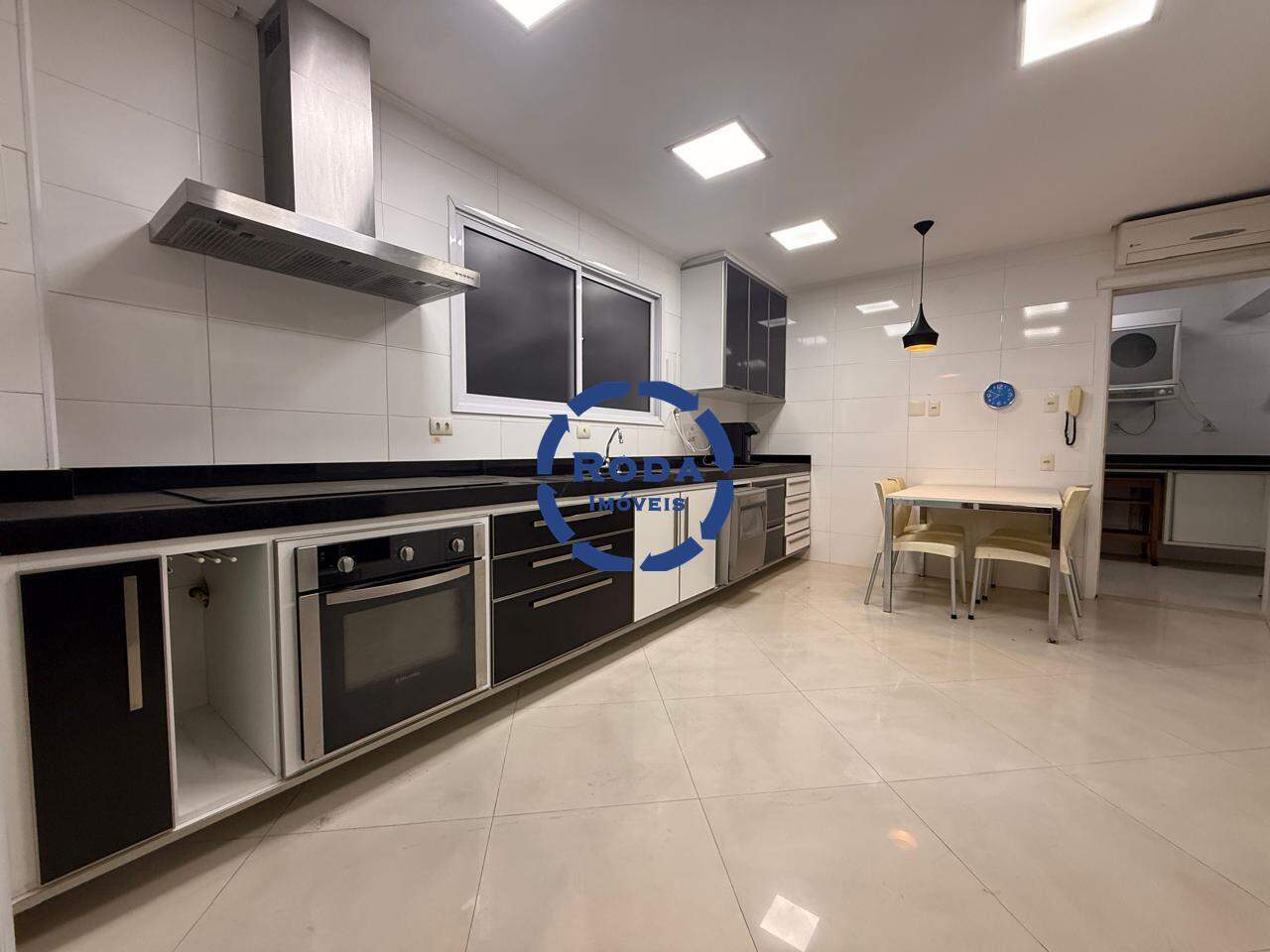 Apartamento para aluguel no Embaré: 