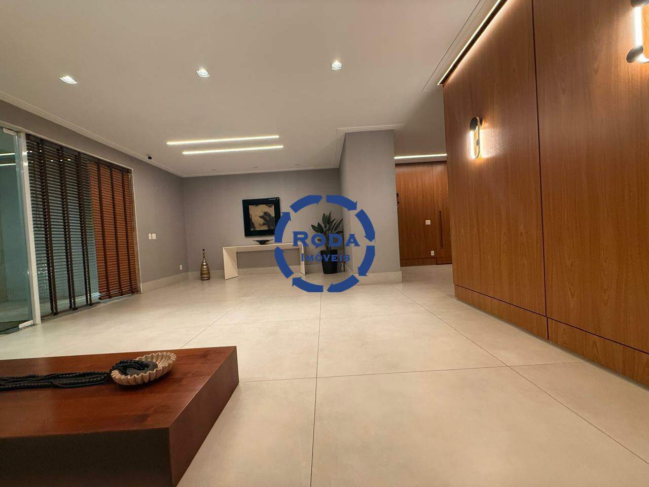 Apartamento para aluguel no Embaré: 