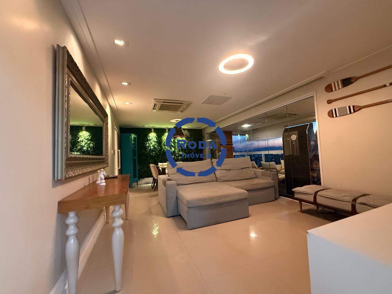 Apartamento para aluguel no Embaré: 