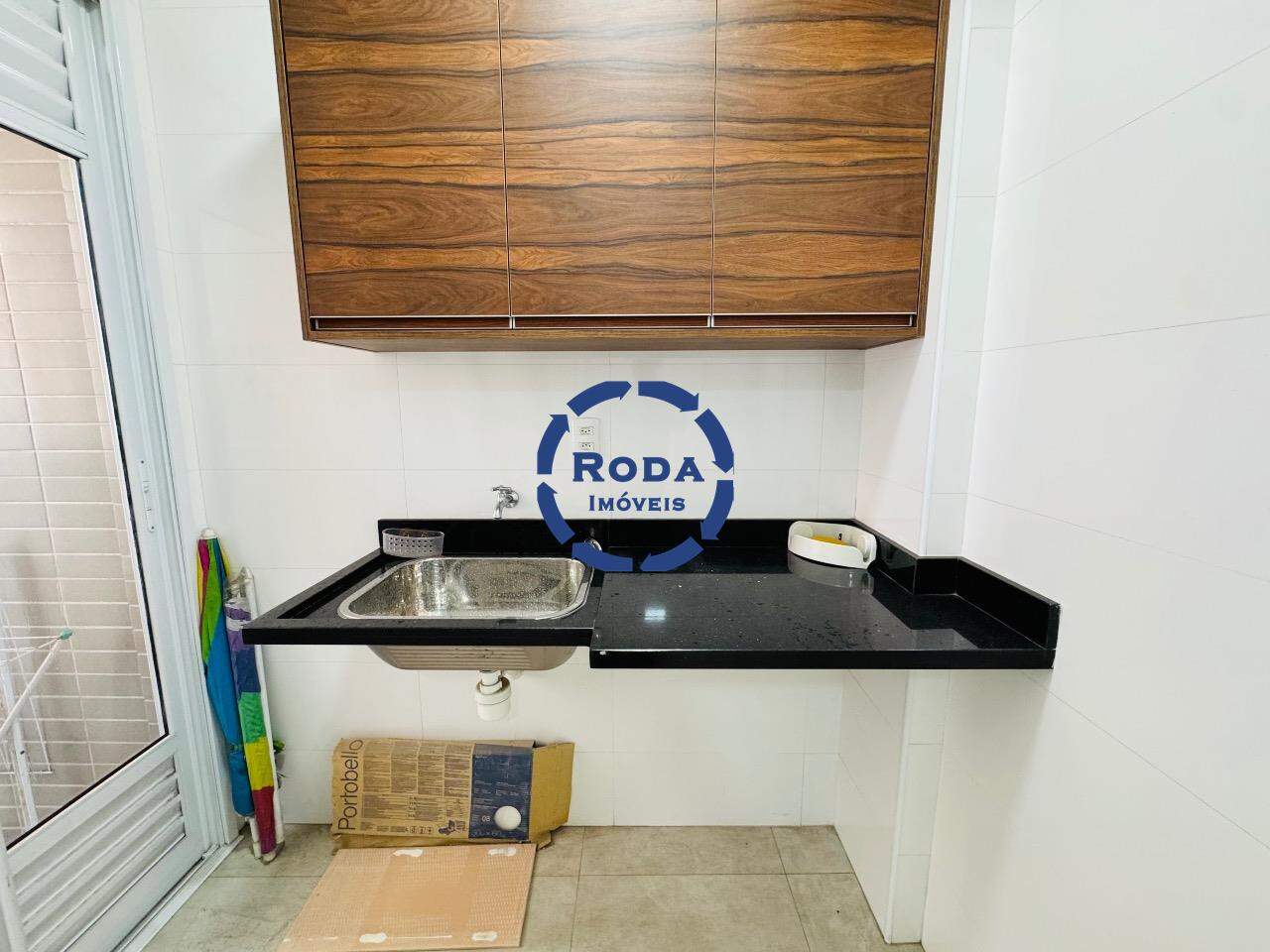 Apartamento à venda no Embaré: area de serviço