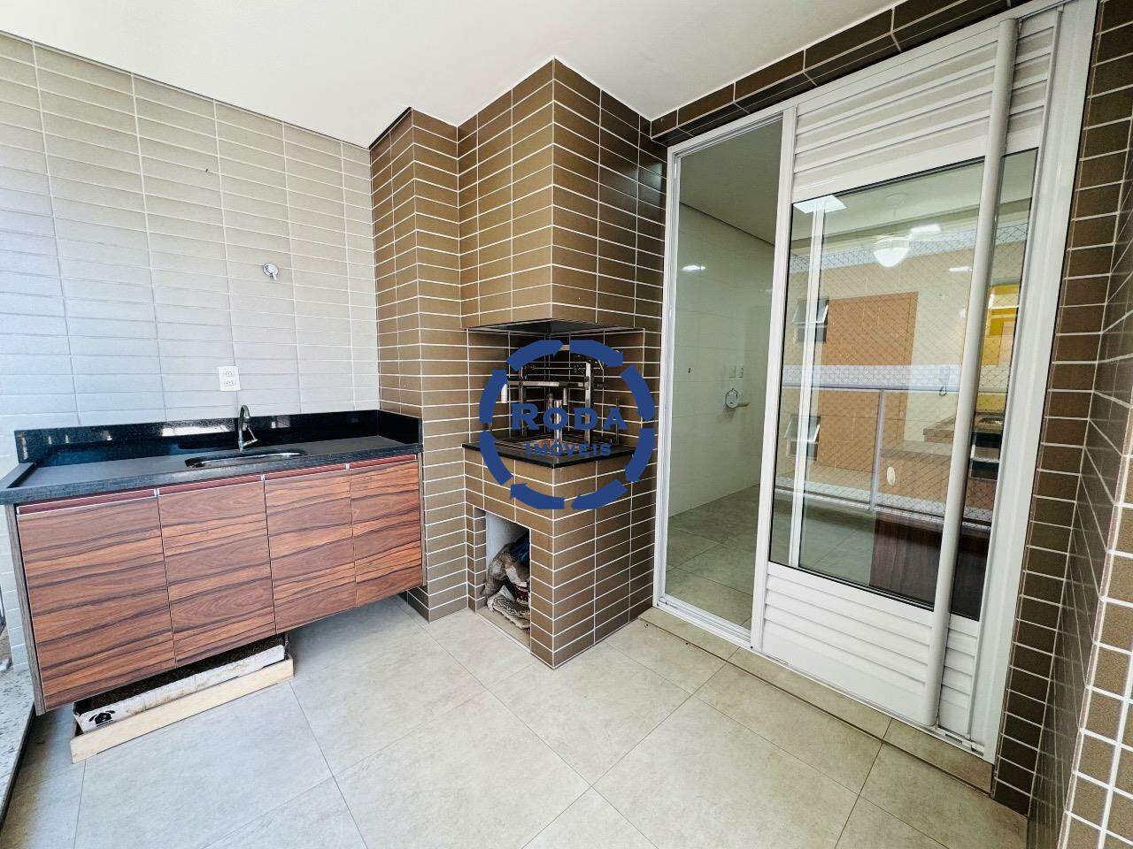 Apartamento à venda no Embaré: varanda