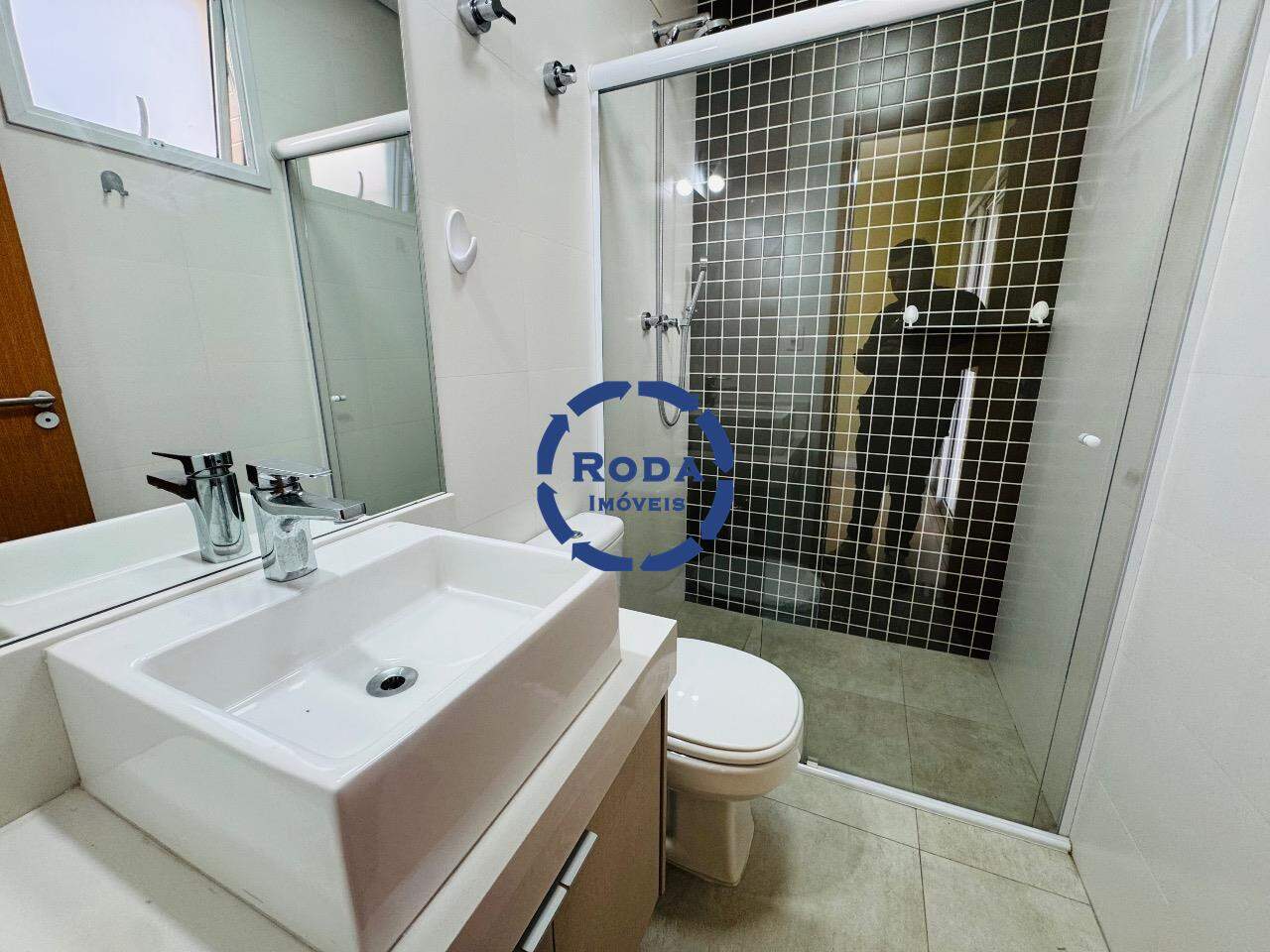 Apartamento à venda no Embaré: suite