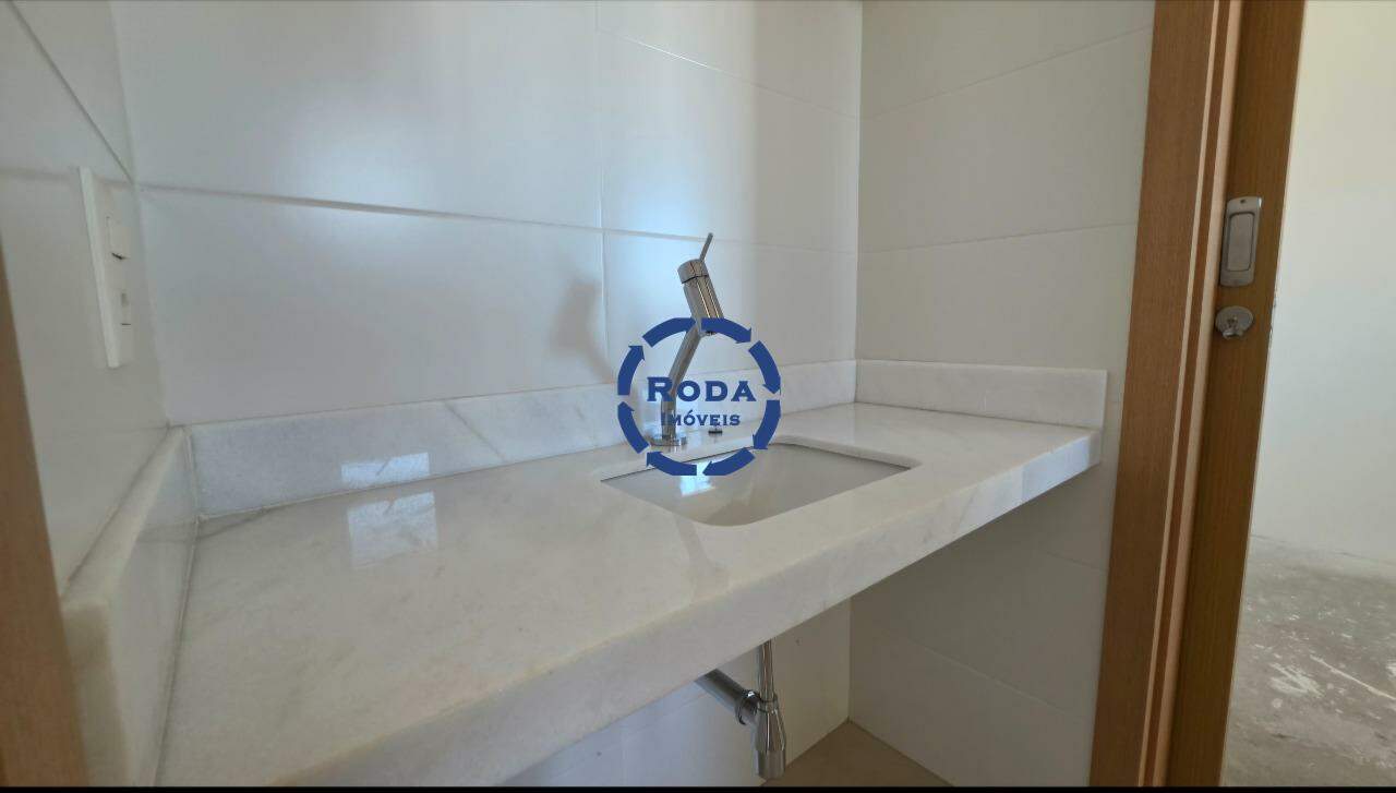 Apartamento à venda no Ponta da Praia: