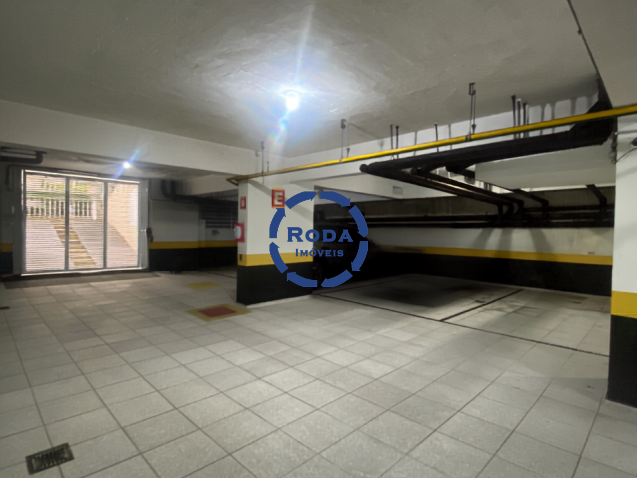 Apartamento à venda no Gonzaga: GARAGEM