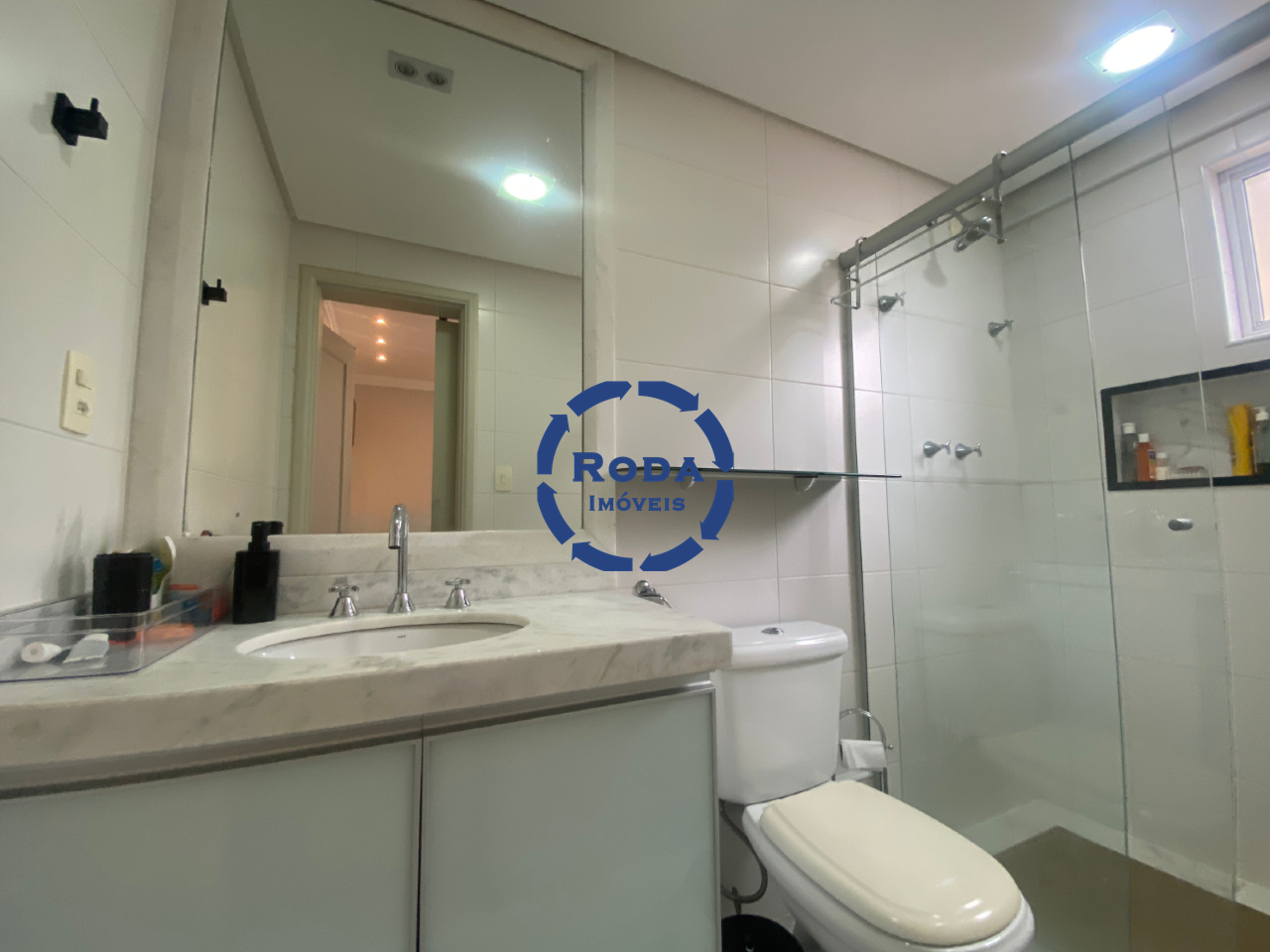 Apartamento à venda no Gonzaga: BANHEIRO SUITE 2