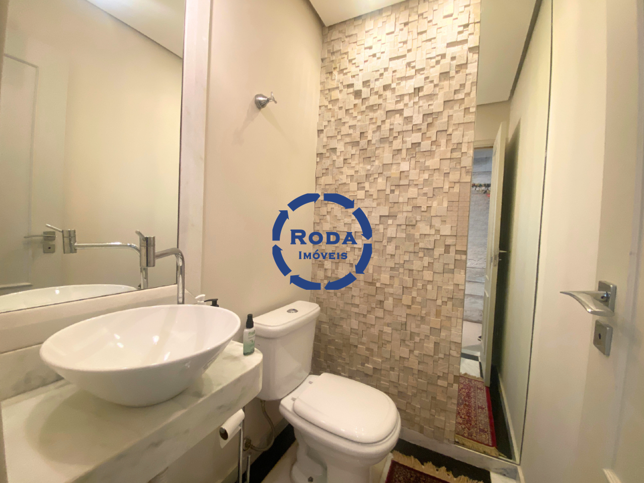 Apartamento à venda no Gonzaga: LAVABO