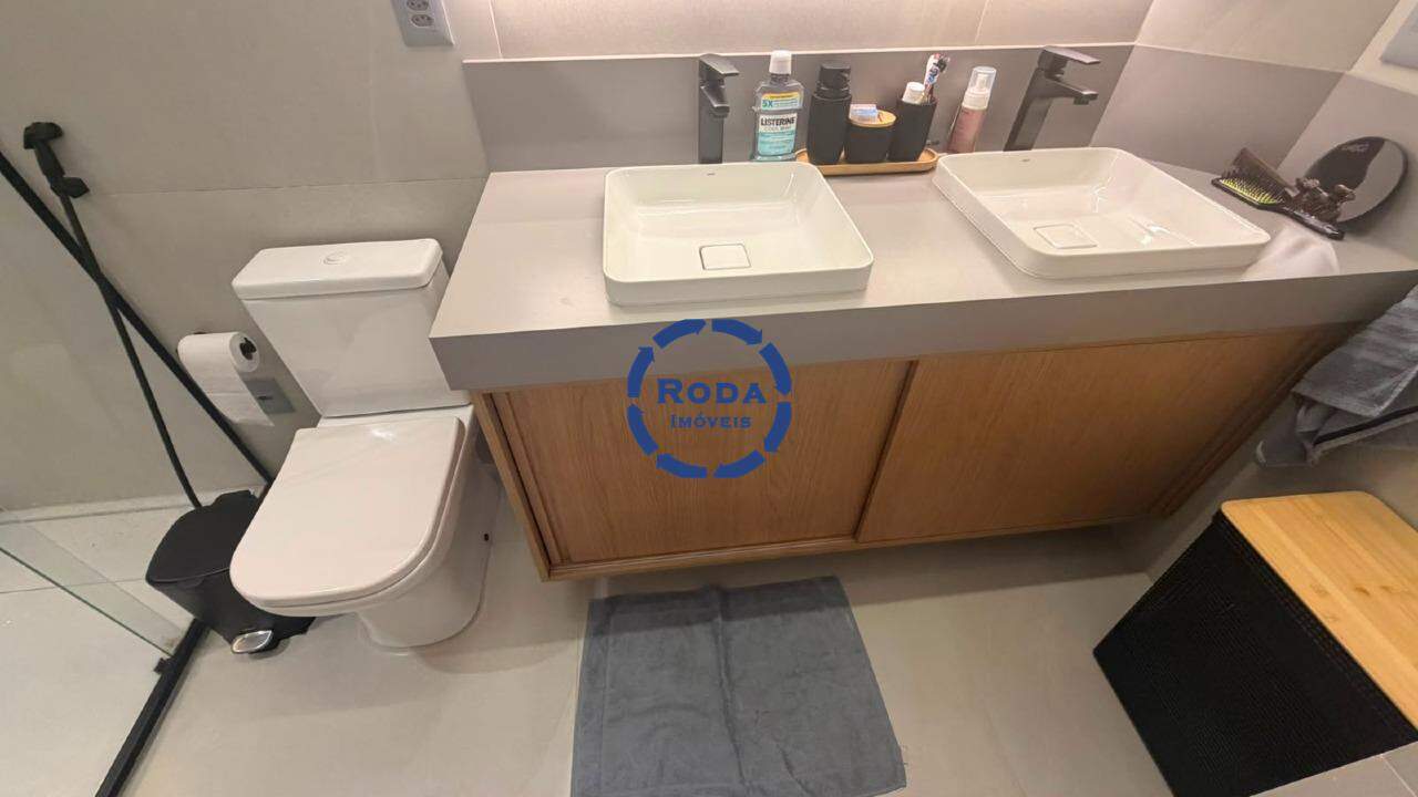 Apartamento à venda no Ponta da Praia: 