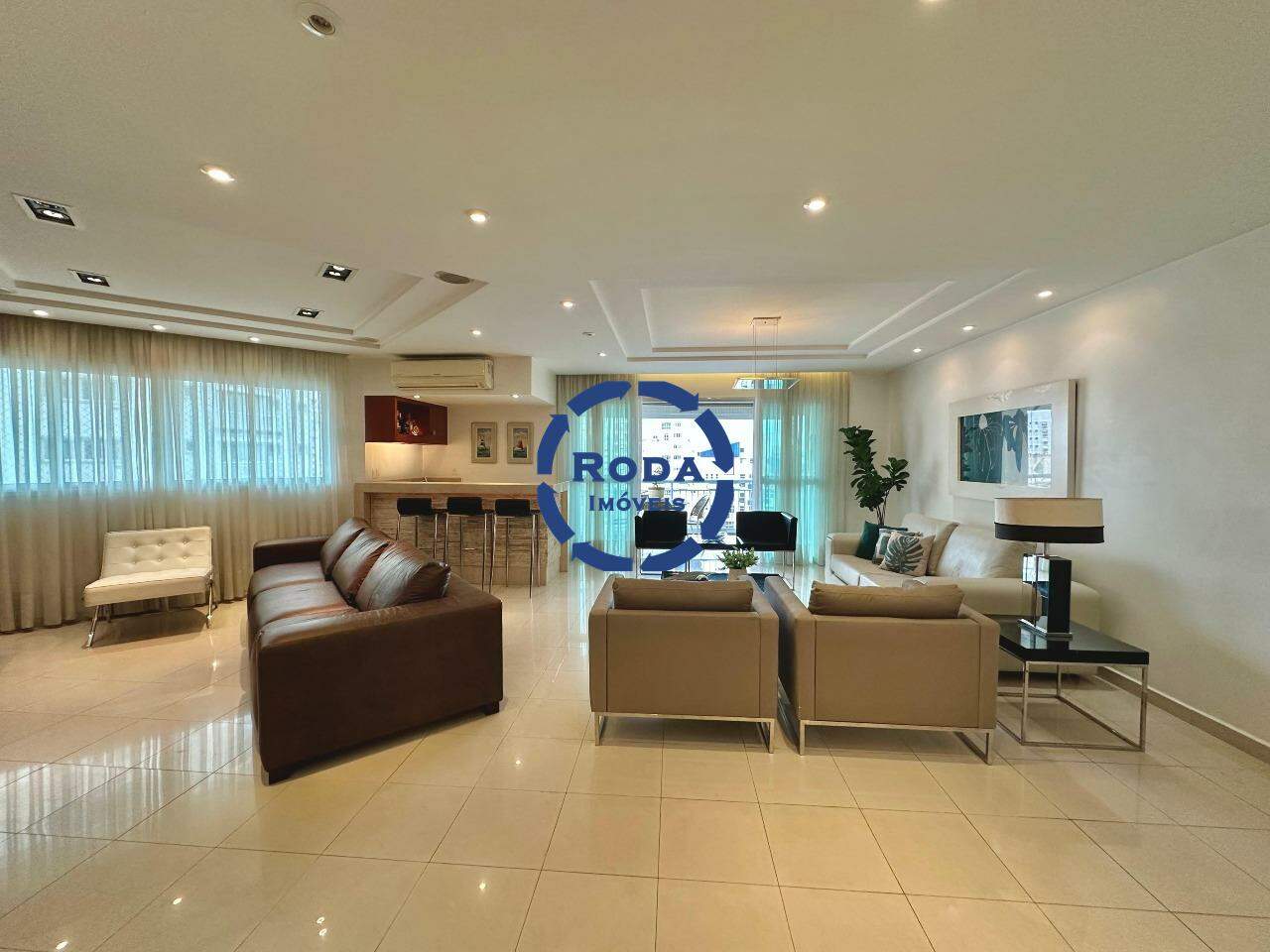 Apartamento à venda no Ponta da Praia: 