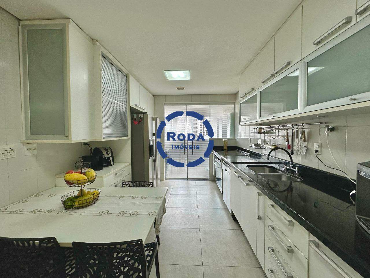Apartamento à venda no Ponta da Praia: 
