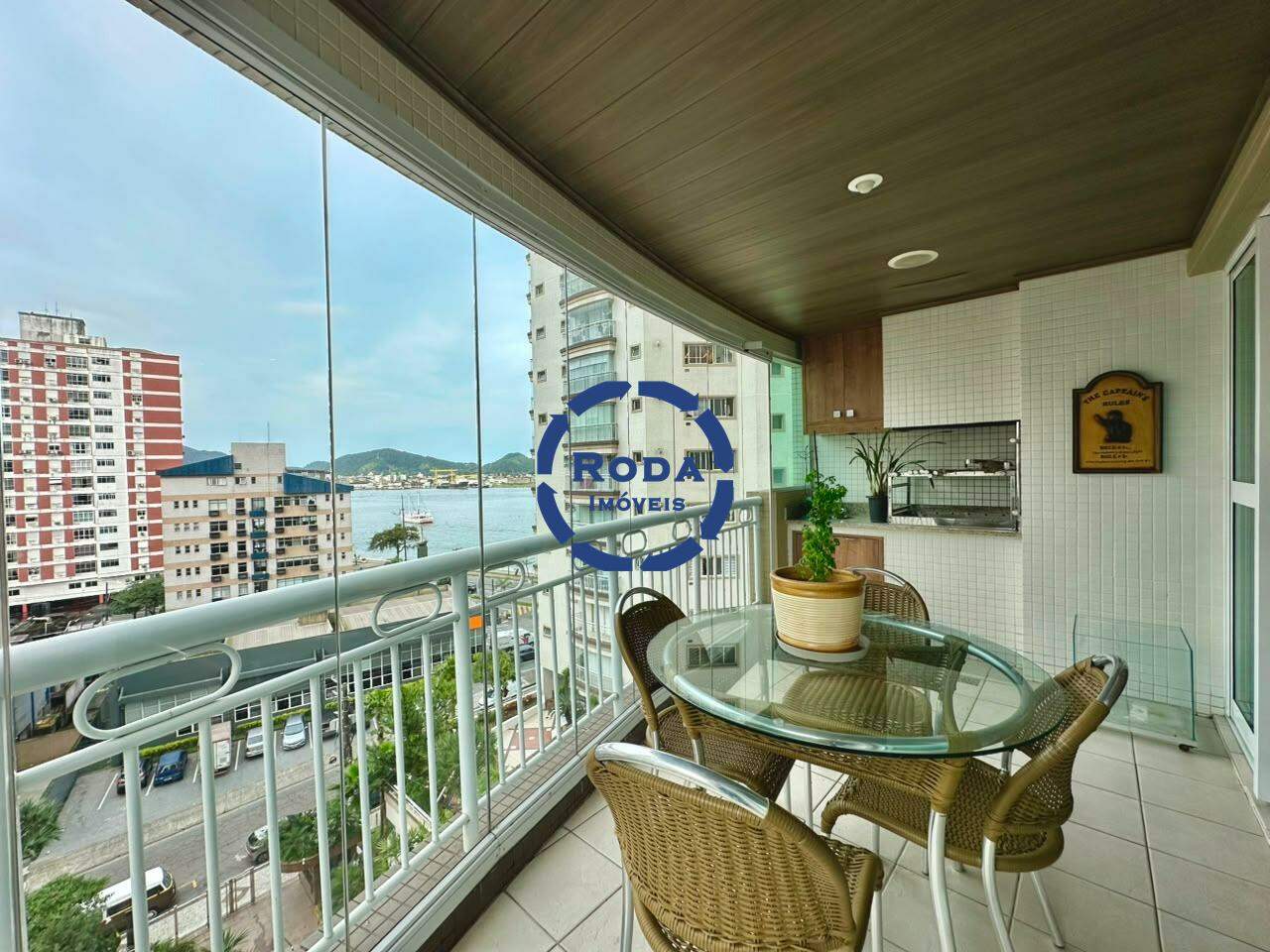 Apartamento à venda no Ponta da Praia: 