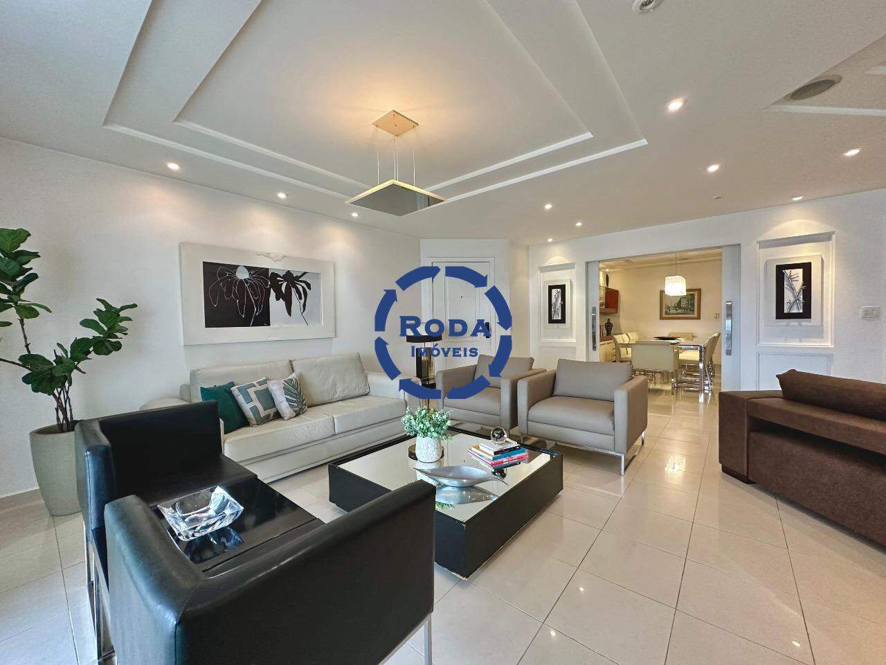Apartamento à venda no Ponta da Praia: 