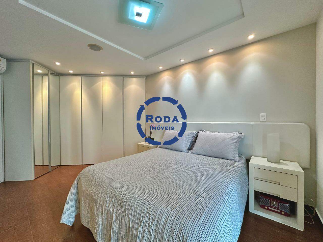 Apartamento à venda no Ponta da Praia: 
