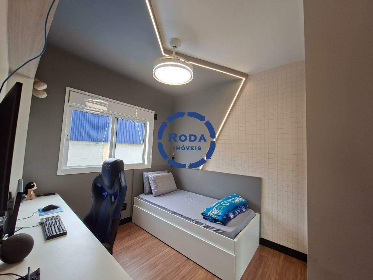 Apartamento Garden à venda no Ponta da Praia: 