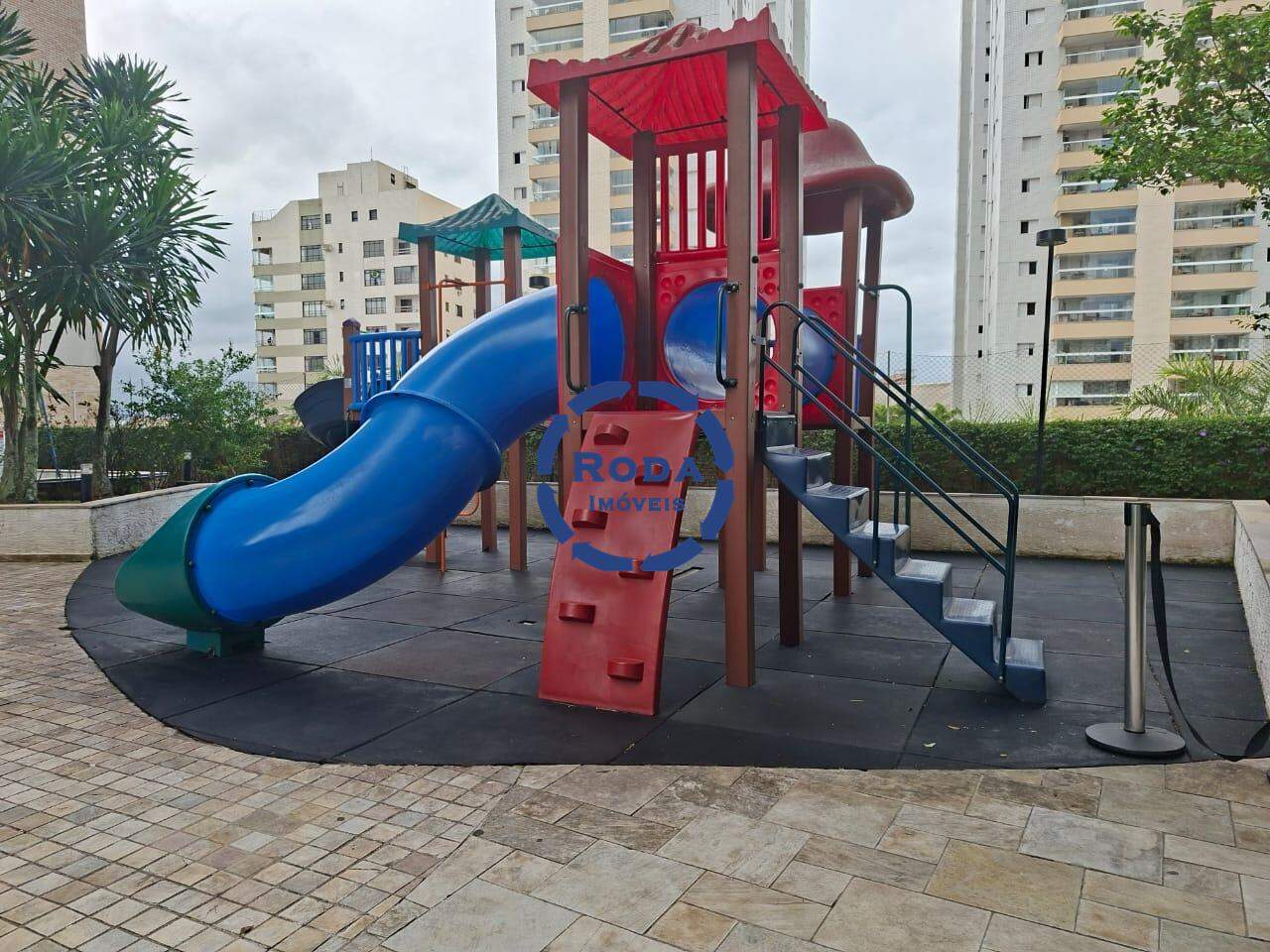 Apartamento à venda no Ponta da Praia: 