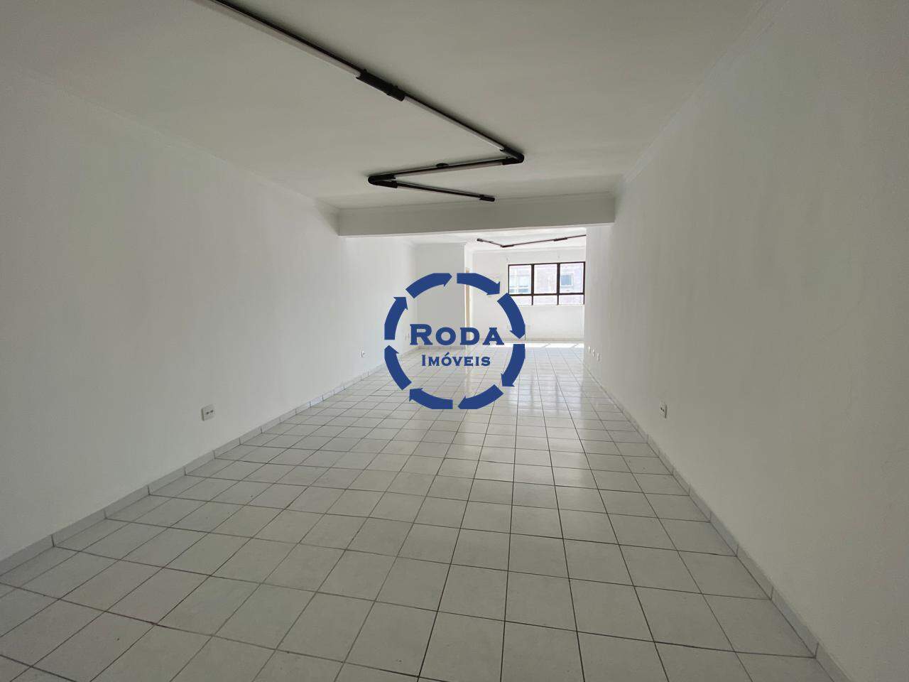 Sala à venda no Vila Mathias: