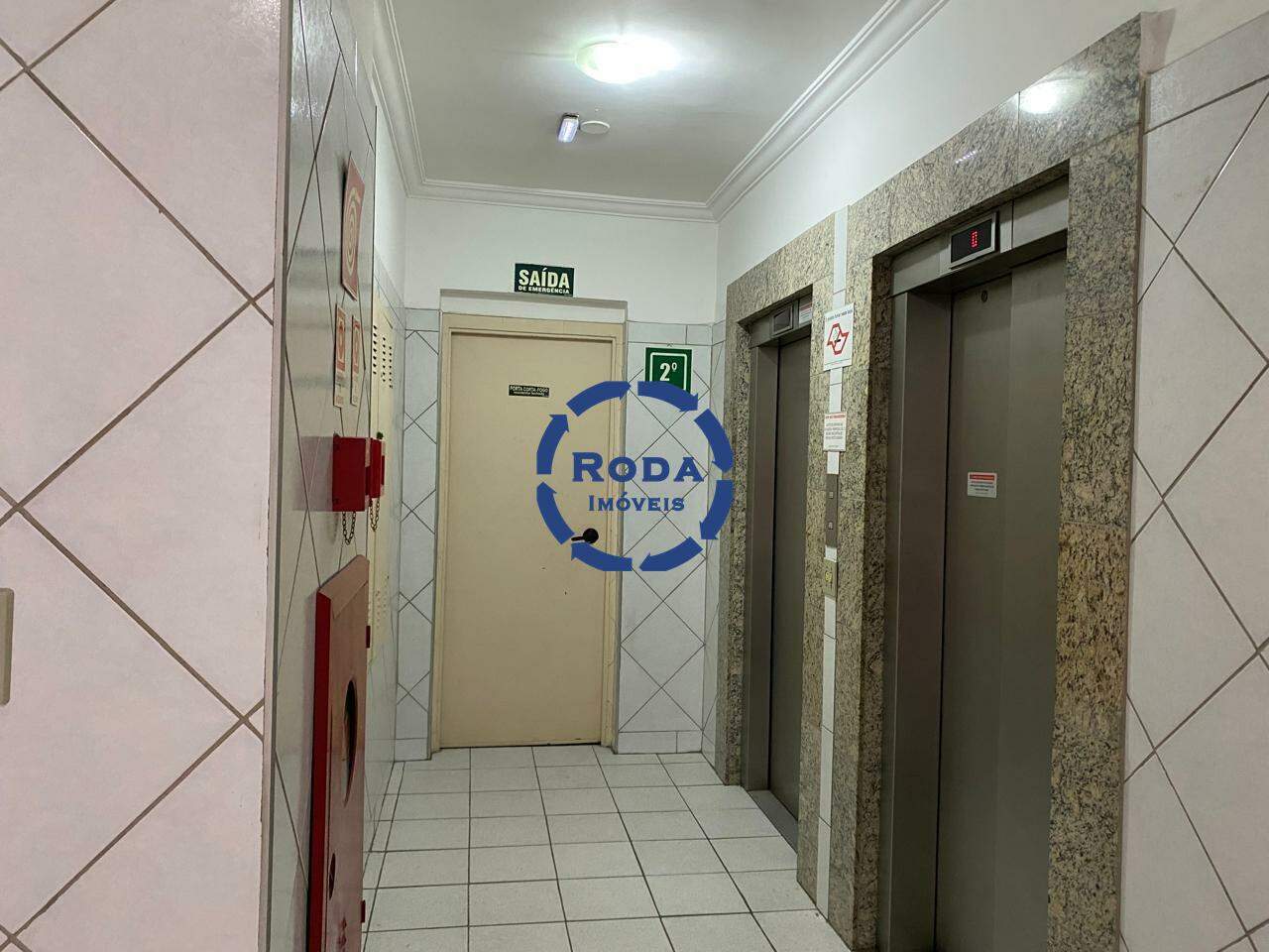 Sala à venda no Vila Mathias: