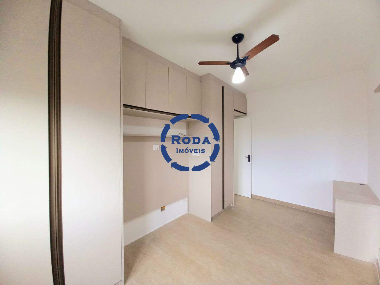 Apartamento para aluguel no Embaré: 