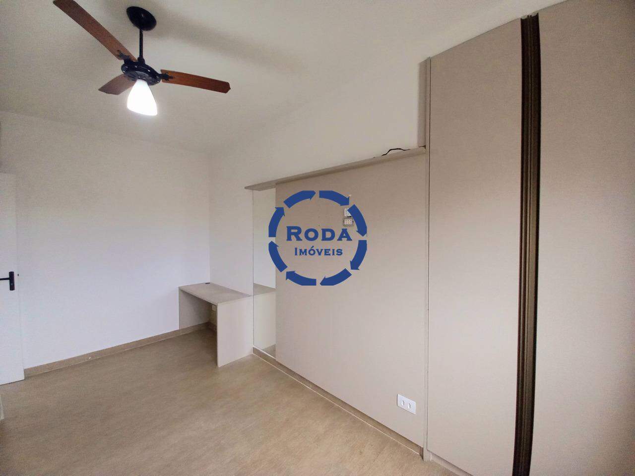 Apartamento para aluguel no Embaré: 