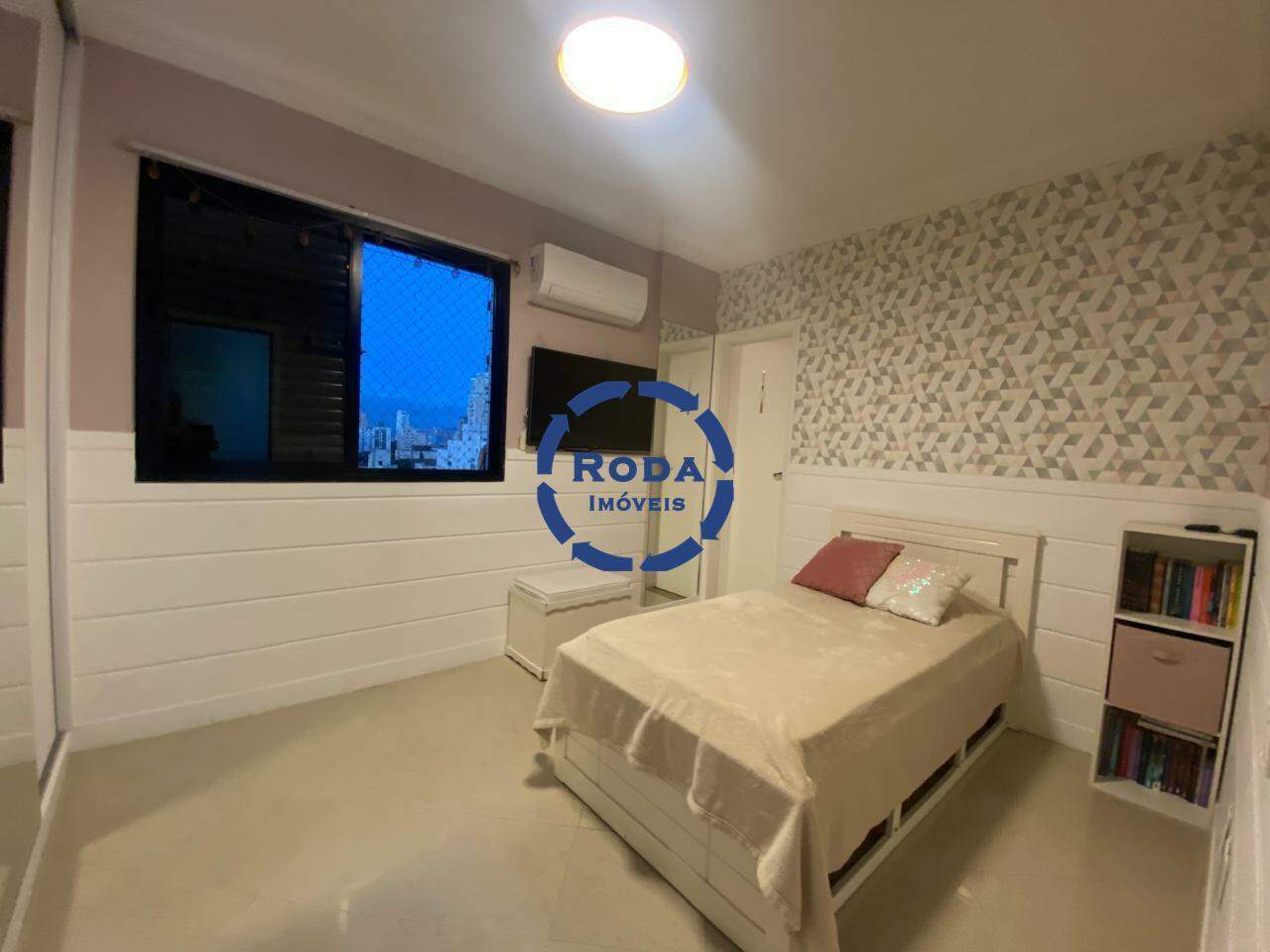 Apartamento à venda no Ponta da Praia: 