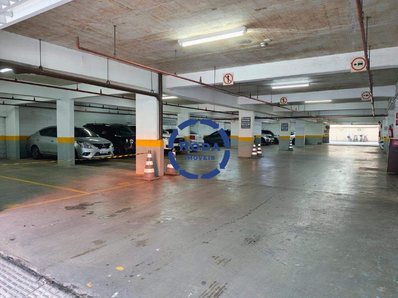Sala à venda no Vila Mathias: 
