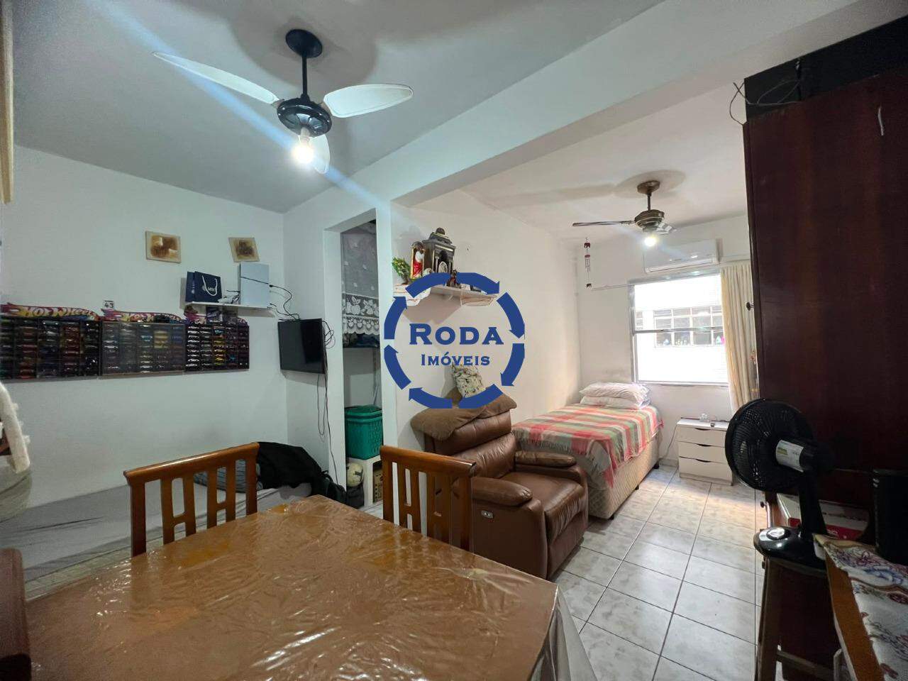 Kitnet à venda no Ponta da Praia: