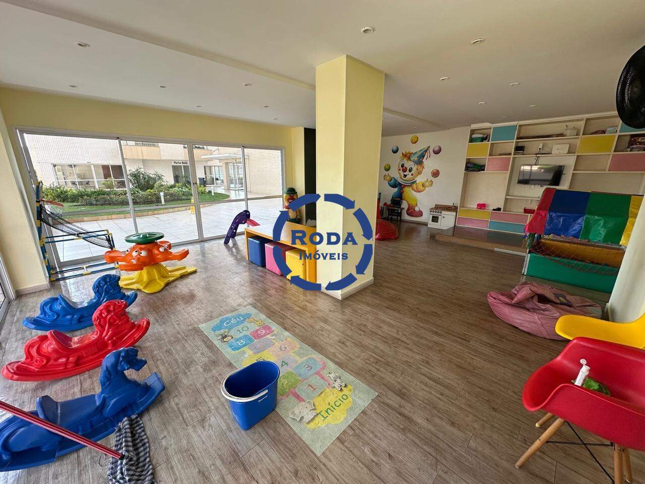 Apartamento à venda no Ponta da Praia: 