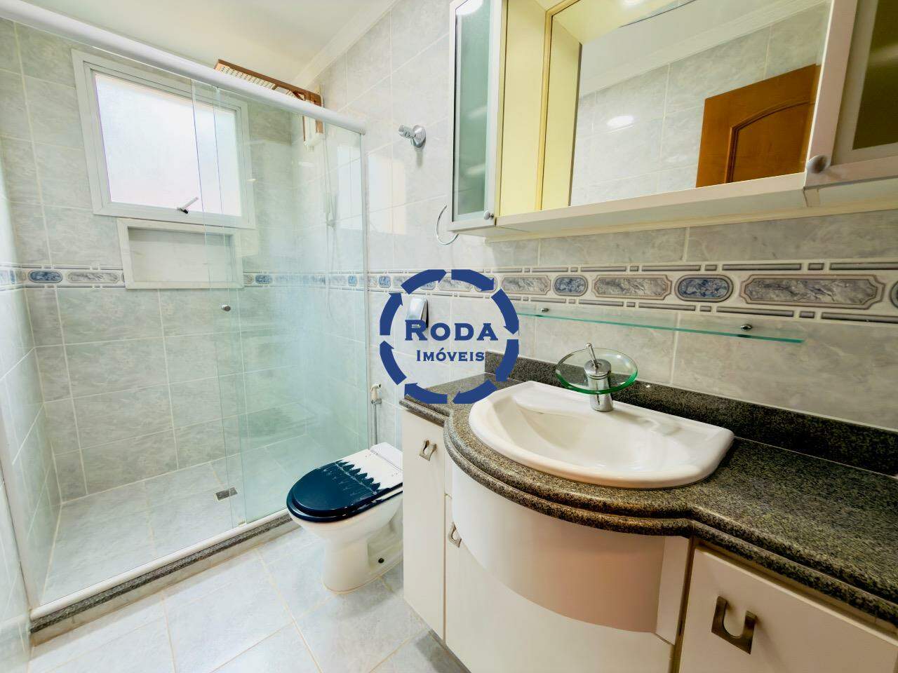 Apartamento à venda no Boqueirão: banheiro suite