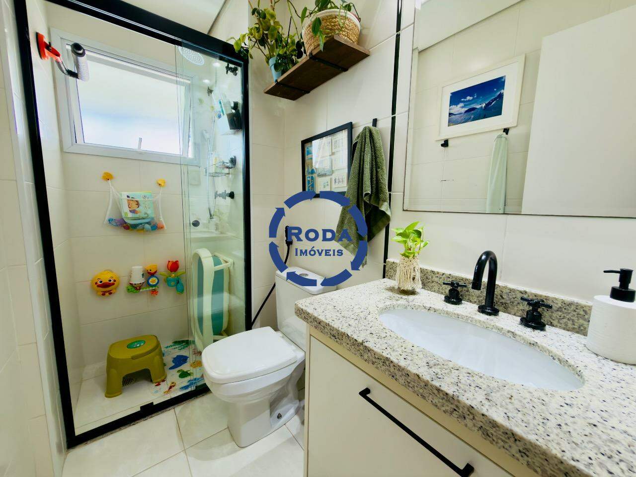 Apartamento à venda no Gonzaga: banheiro social 