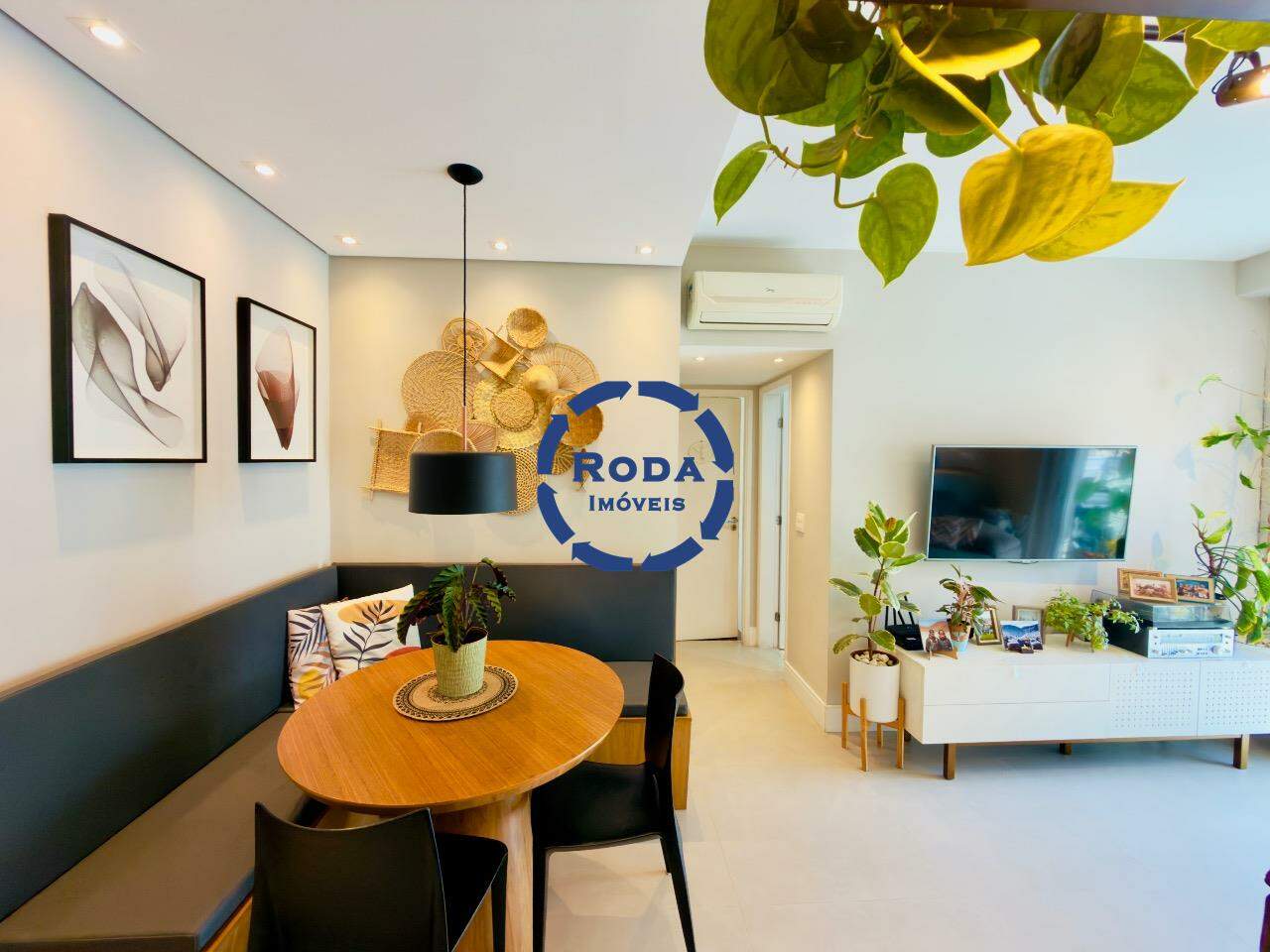Apartamento à venda no Gonzaga: sala 2 ambientes