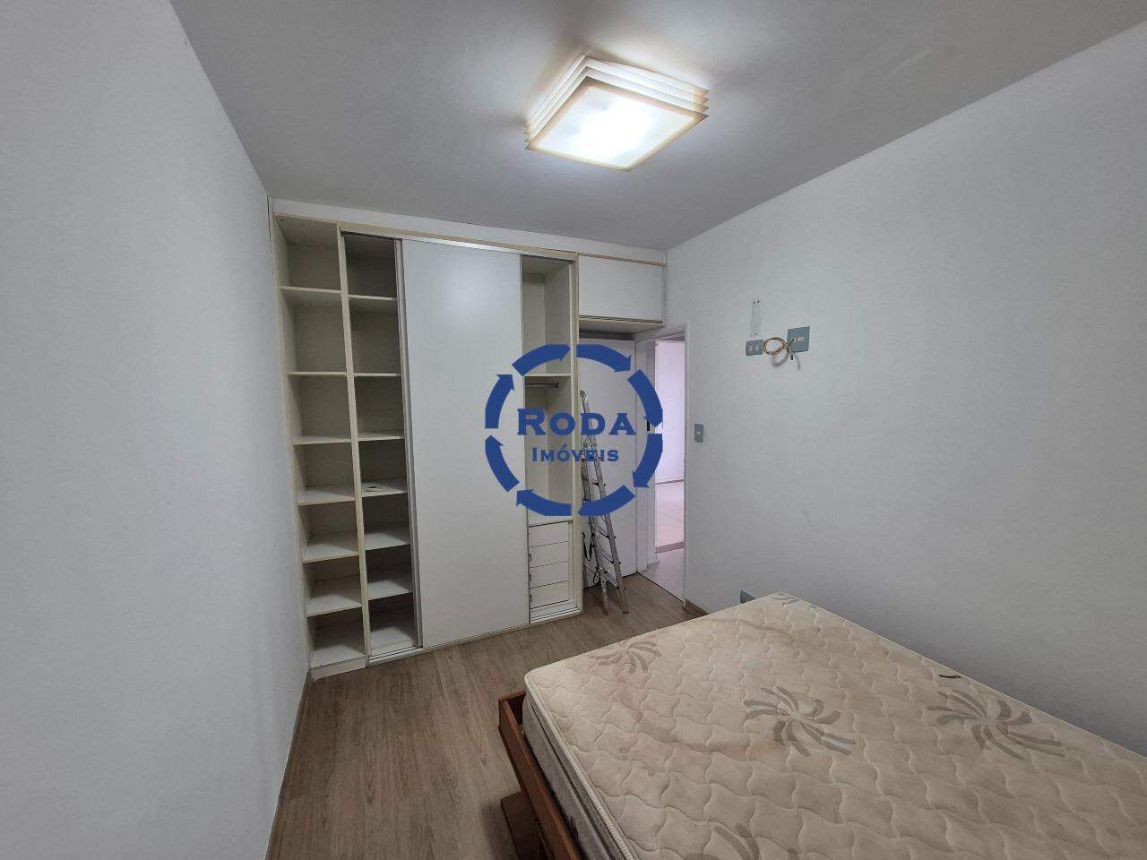 Apartamento para aluguel no Embaré: 