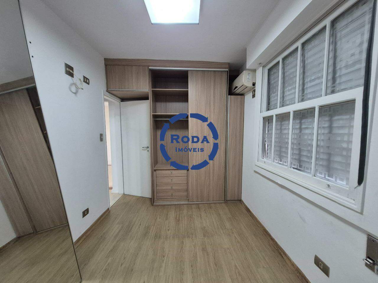 Apartamento para aluguel no Embaré: 