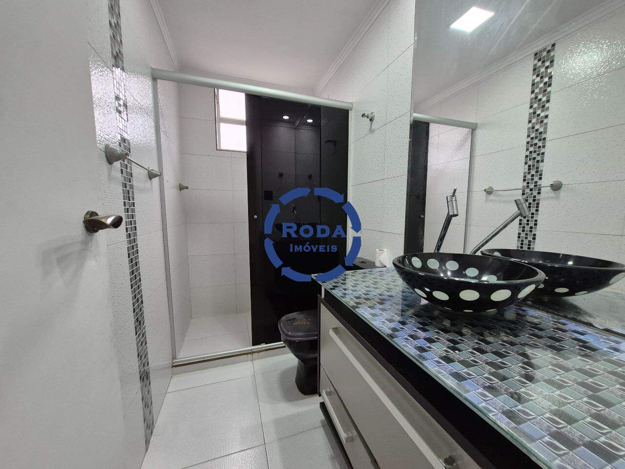 Apartamento para aluguel no Embaré: 