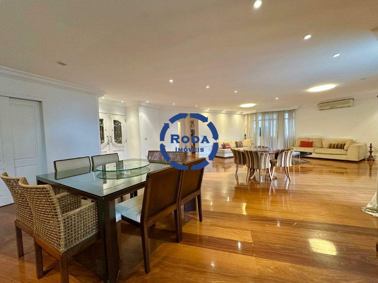 Apartamento à venda no Embaré: 
