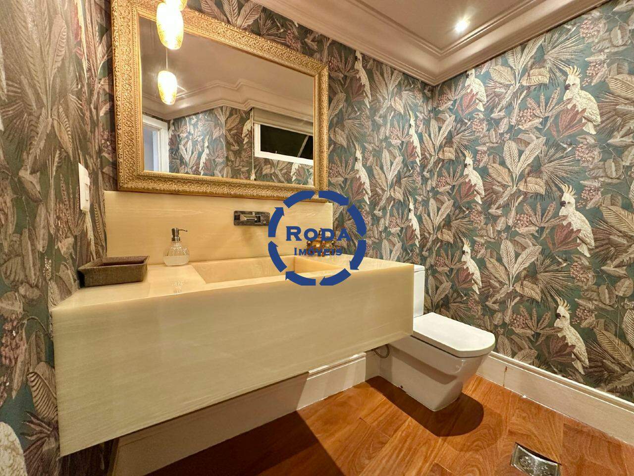 Apartamento à venda no Embaré: